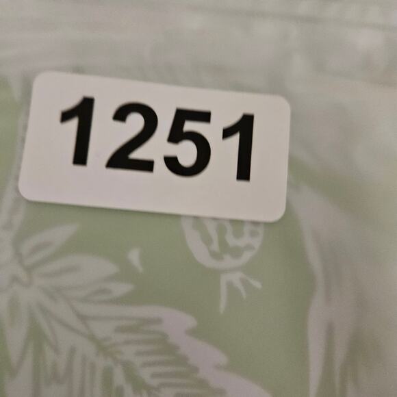 Chico's So Slimming Ankle Pants Khaki Medium Slacks Career Workwear Normcore - Picture 13 of 13